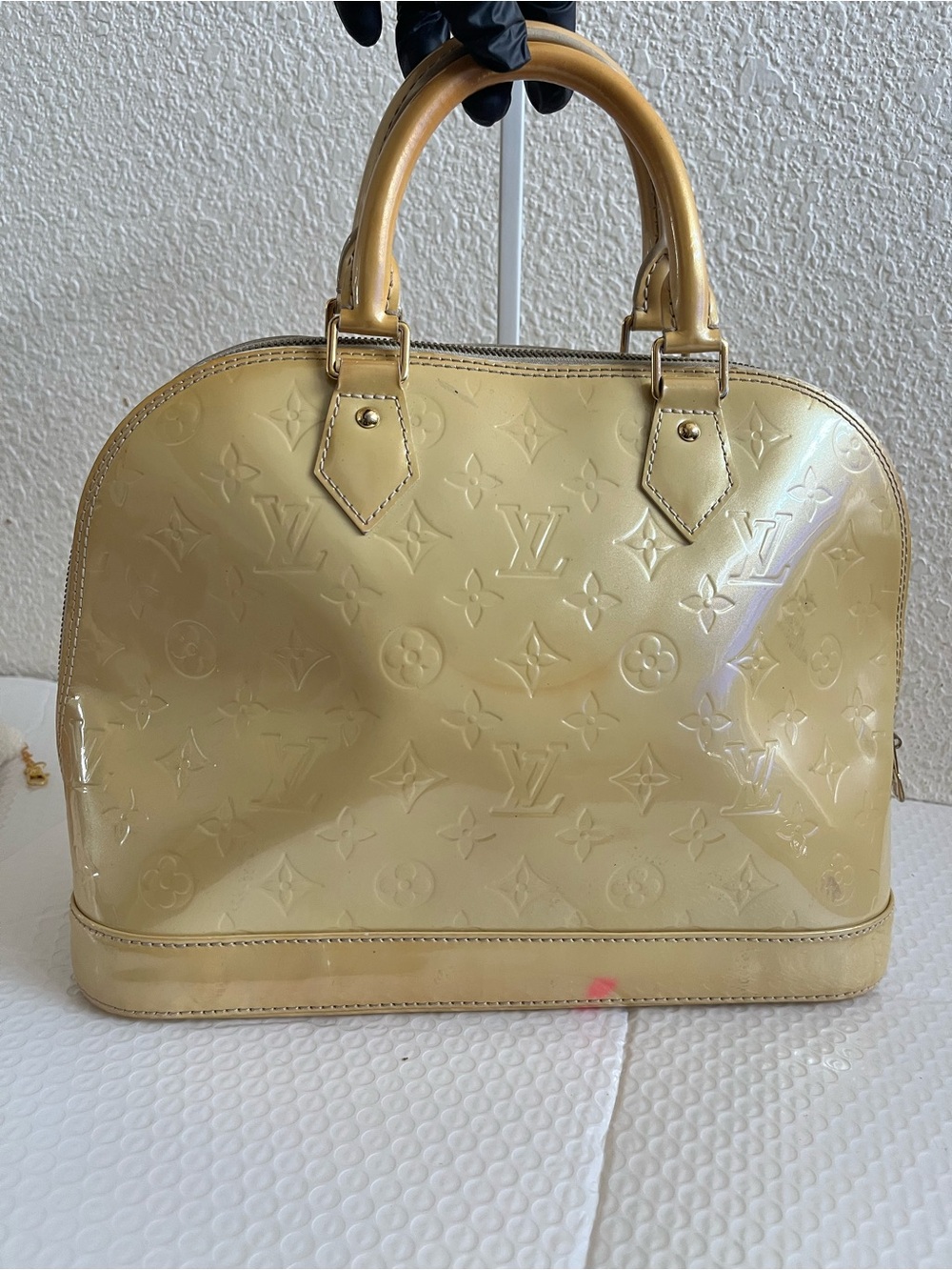 Louis vuitton Alma Vernis bag - Picture 2 of 15